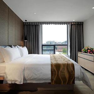Superior Queen Room